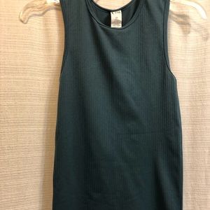 Zyia Parallel Tank in Moss